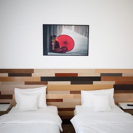 1Hotels ティミショアラ エクステリア 写真